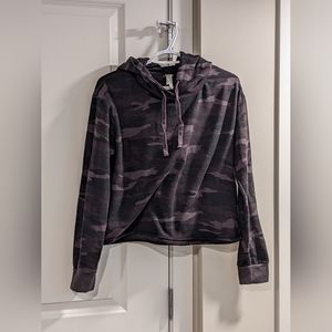 Long sleeve cropped hoodie